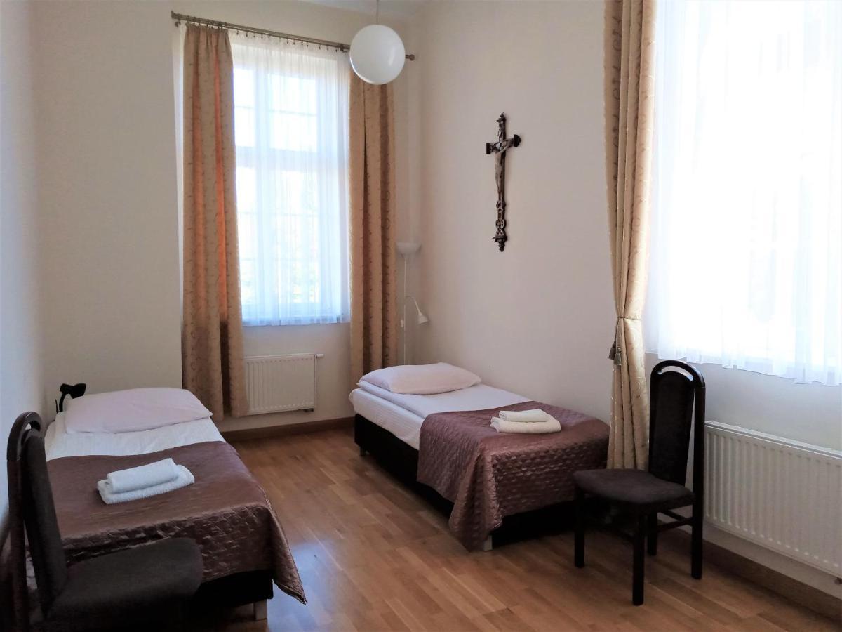 Bed and Breakfast Dom Notre Dame Вроцлав Экстерьер фото