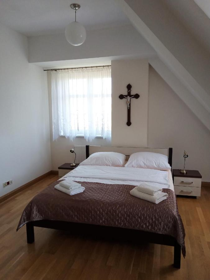 Bed and Breakfast Dom Notre Dame Вроцлав Экстерьер фото